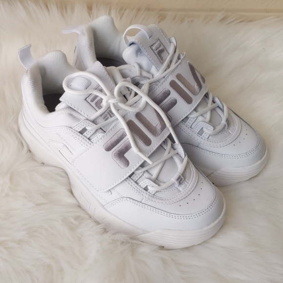 Fila Women's Disruptor II Aplique Sneakers - Picture 2 of 9